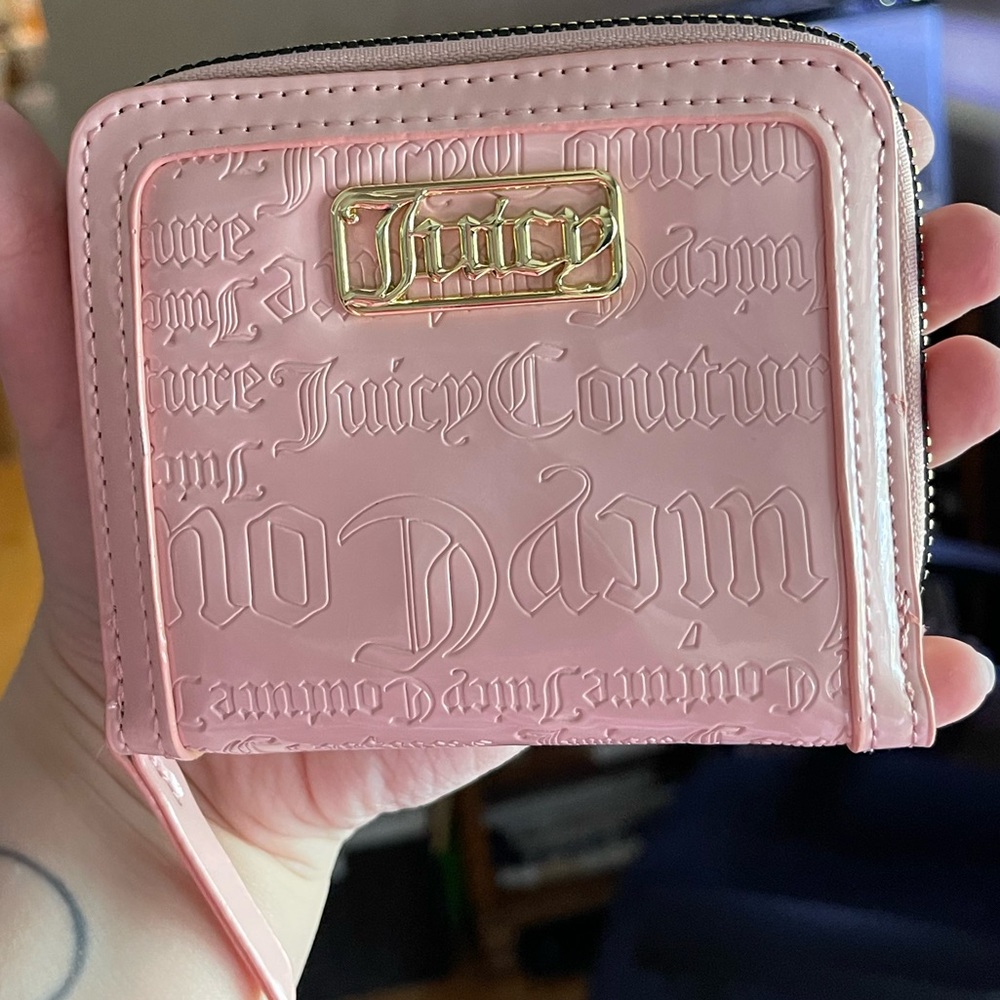 NWOT Juicy Couture Wallet